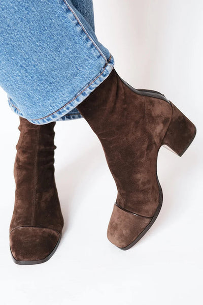 Amelie | Elegante Wildleder-Stiefeletten